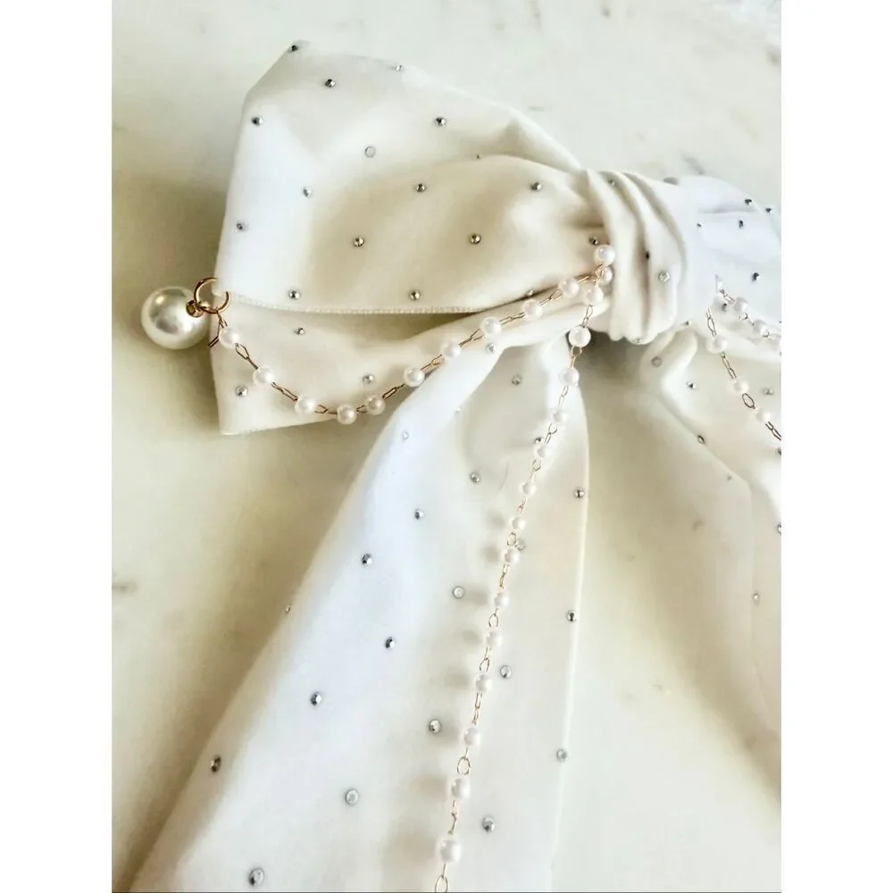 Elegant Pearl Chain Rhinestone Bow Hair Clip — Bridal / Coquette